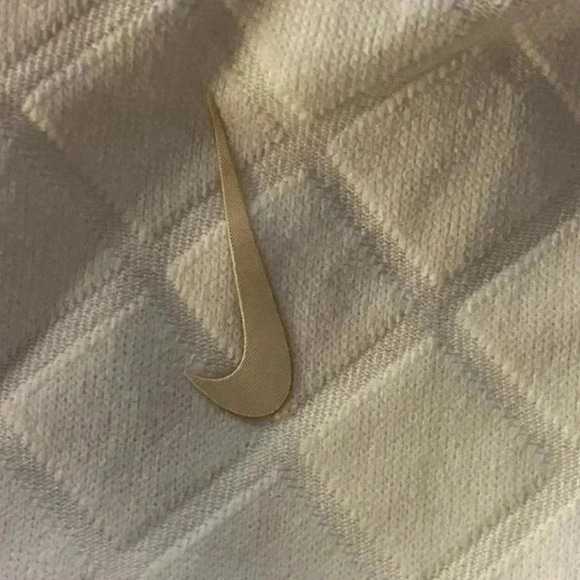 🆕Nike Yoga Luxe White High-Waisted Jacquard Capri 2X🆕 - Picture 6 of 15